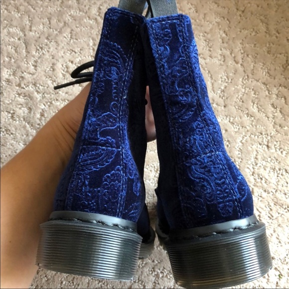 New! Dr Martens Combat Blue Embossed Velvet - Picture 7 of 7